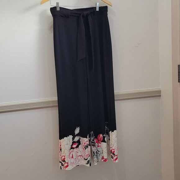 White House Black Market Pull-on Pants | Size: S Regular | Matte Jersey Pants - Picture 5 of 7